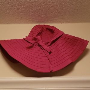 Pink sun hat barely worn like new